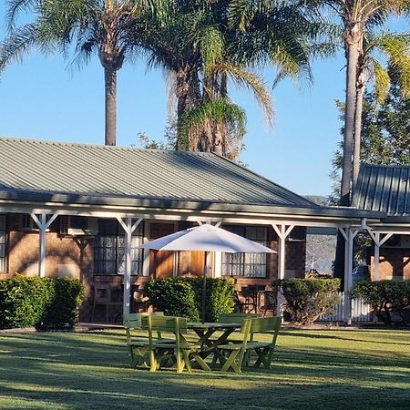 Koorawatha Homestead Motel Bororen Esterno foto