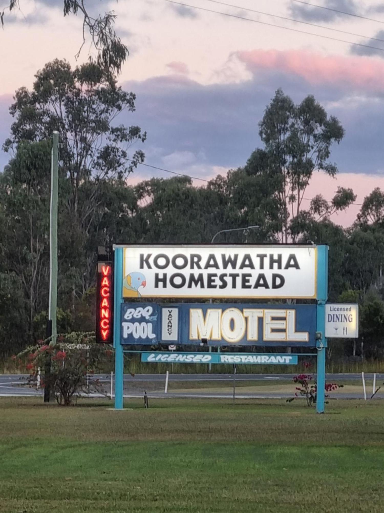 Koorawatha Homestead Motel Bororen Esterno foto